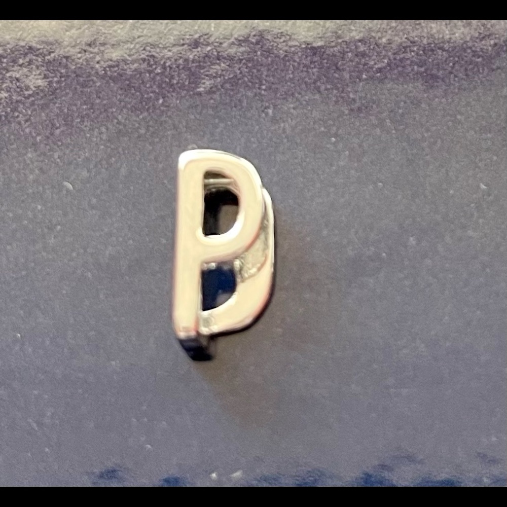 KEEP Collective - charm "P" (silver)